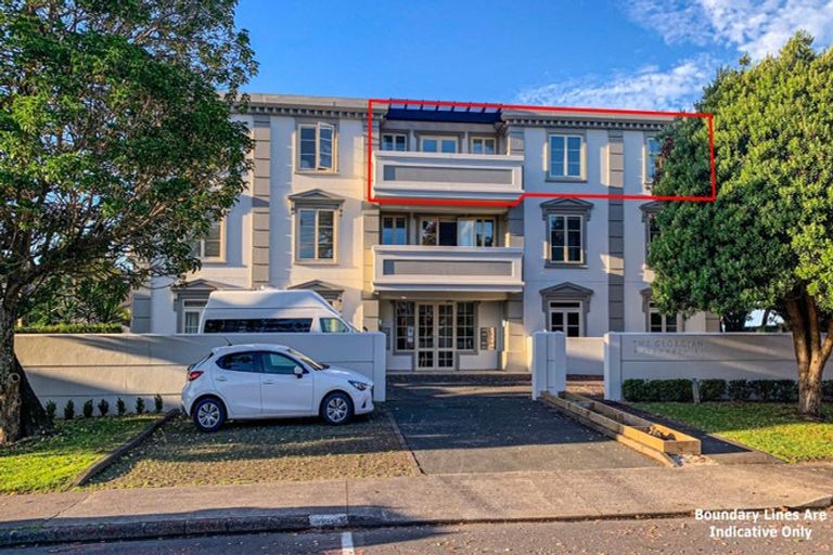 Photo of property in The Georgian, 2d/8 Sidmouth Street, Mairangi Bay, Auckland, 0630