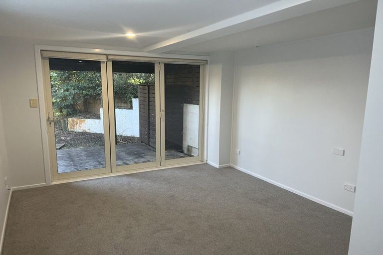 Photo of property in 1/15 Beulah Avenue, Rothesay Bay, Auckland, 0630