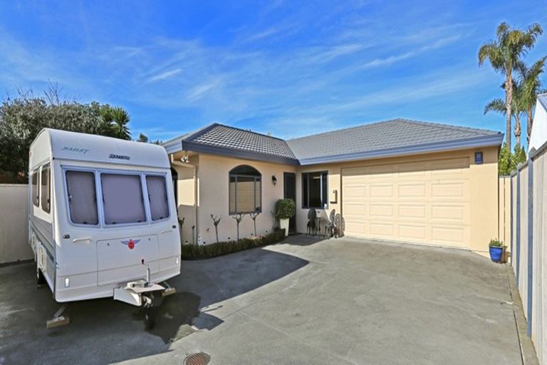 Photo of property in 33 Pembroke Street, Taradale, Napier, 4112