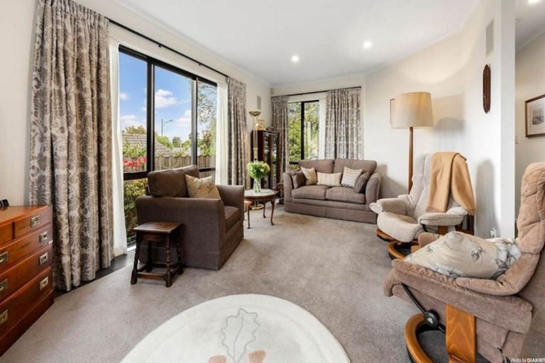 Photo of property in 4 Jelas Road, Red Beach, 0932