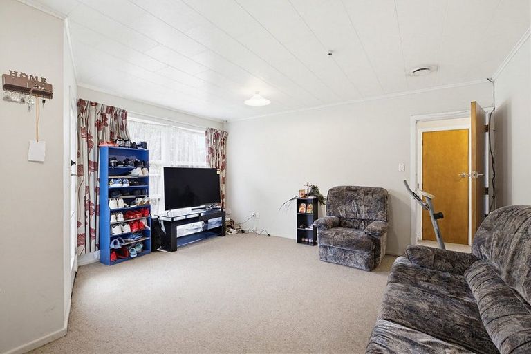 Photo of property in 42b Black Rock Road, Newlands, Wellington, 6037