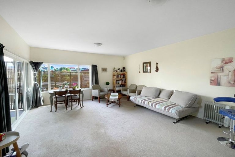 Photo of property in 112u1 Clarence Street, Hamilton Lake, Hamilton, 3204