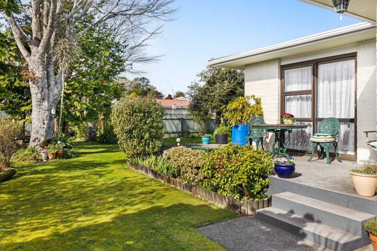 Photo of property in 27 Standish Street, Inglewood, 4330