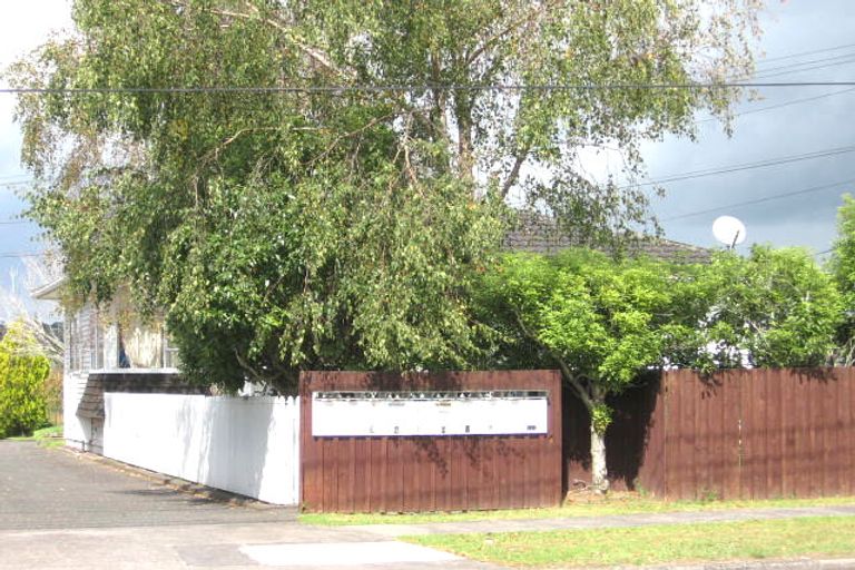 Photo of property in 3/116 Titirangi Road, New Lynn, Auckland, 0600