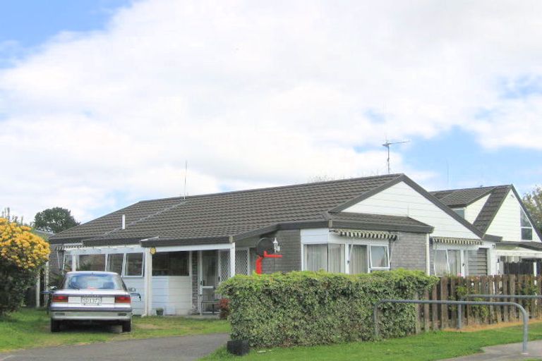 Photo of property in 2/10 Inverell Place, Mount Maunganui, 3116