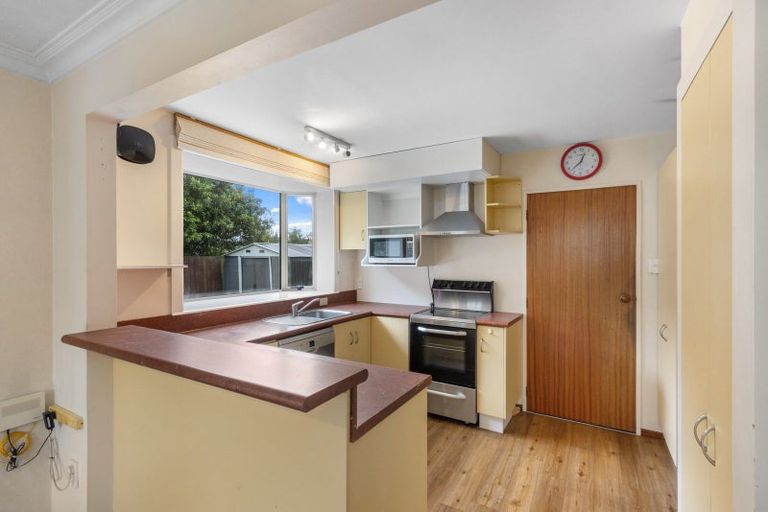 Photo of property in 40 Camberwell Place, Avonhead, Christchurch, 8042