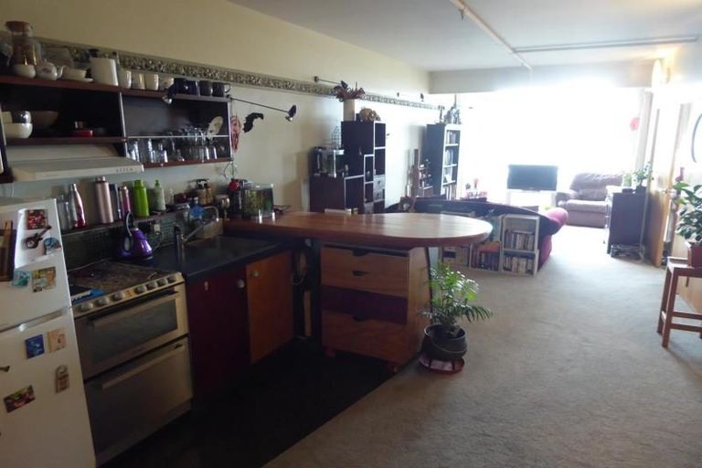 Photo of property in Qba Apartments, 3d/51 Webb Street, Mount Cook, Wellington, 6011