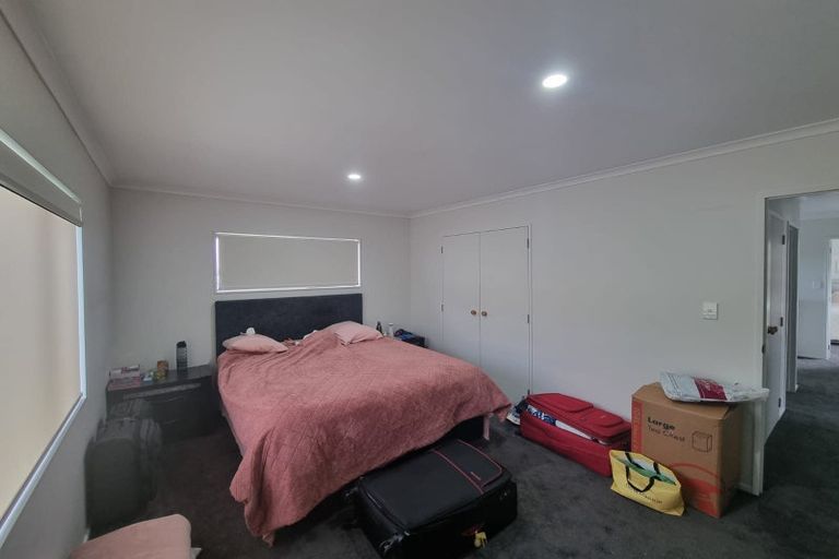 Photo of property in 177 Keri Vista Rise, Papakura, 2110