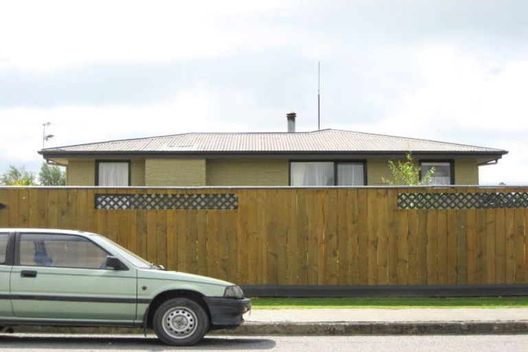 Photo of property in 14 Palmer Street, Rangiora, 7400