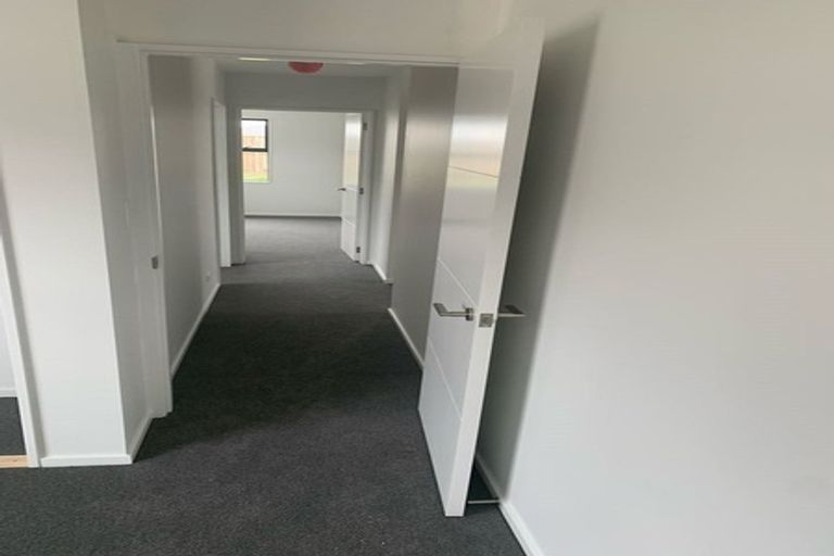 Photo of property in 184 Faringdon Boulevard, Rolleston, 7615