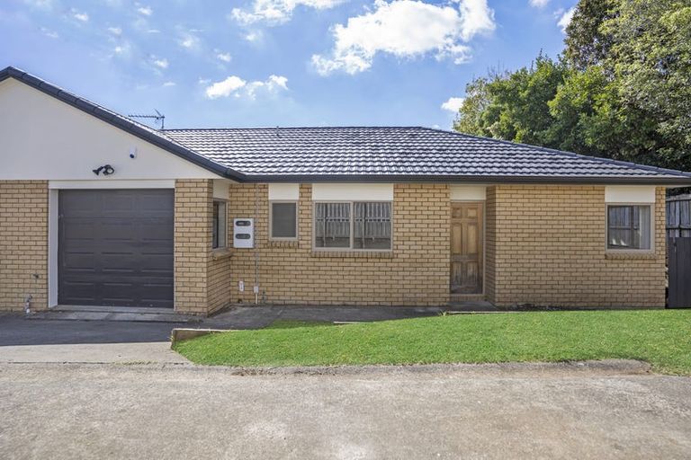 Photo of property in 70d Kayes Road, Pukekohe, 2120
