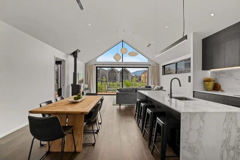 Photo of property in 10 Taurus Lane, Jacks Point, 9371