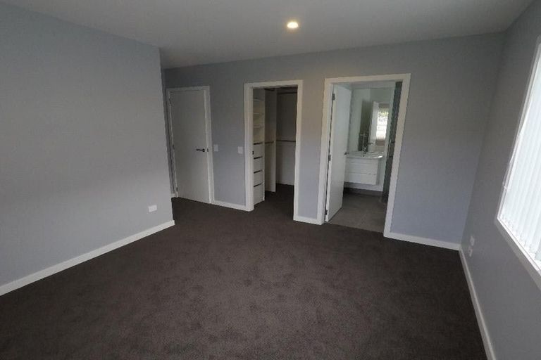 Photo of property in 12 Glide Lane, Whitby, Porirua, 5024