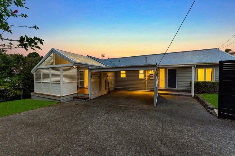 Photo of property in 1/29 Beatrice Avenue, Hillcrest, Auckland, 0627