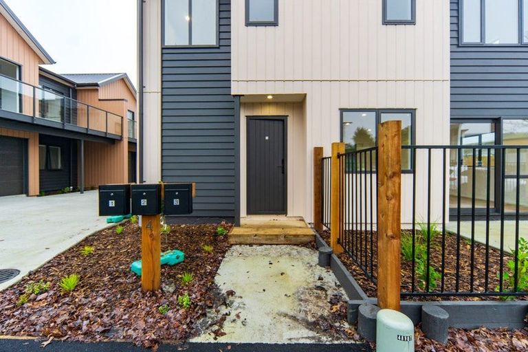 Photo of property in 1/4 Marama Street, Frankton, Hamilton, 3204