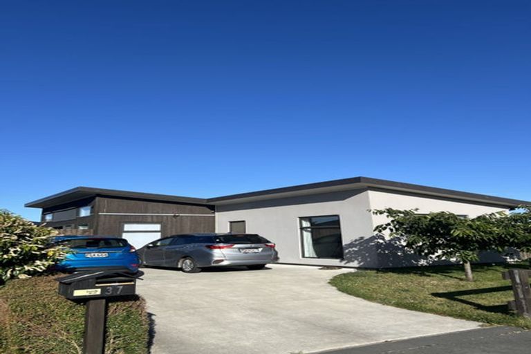 Photo of property in 37 Flint Road, Rolleston, 7614