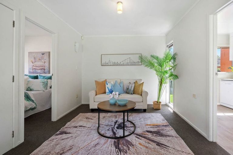 Photo of property in 2/60 Jellicoe Road, Manurewa, Auckland, 2102