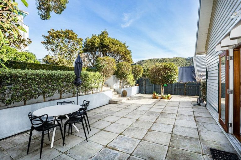 Photo of property in 9 Dover Street, Island Bay, Wellington, 6023