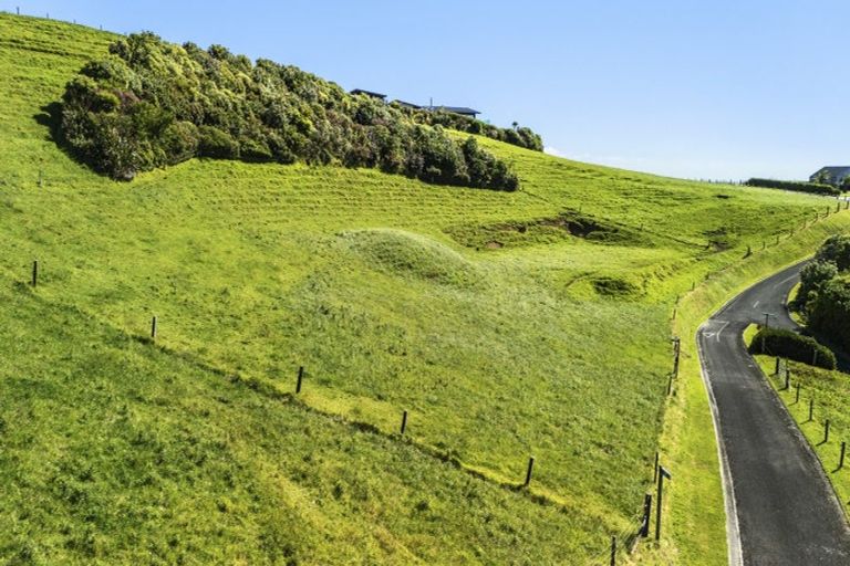 Photo of property in 19 Washer Road, Omata, New Plymouth, 4374