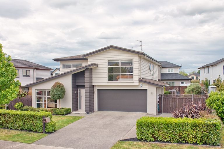 Photo of property in 16 Lake Road, Northcote, Auckland, 0627
