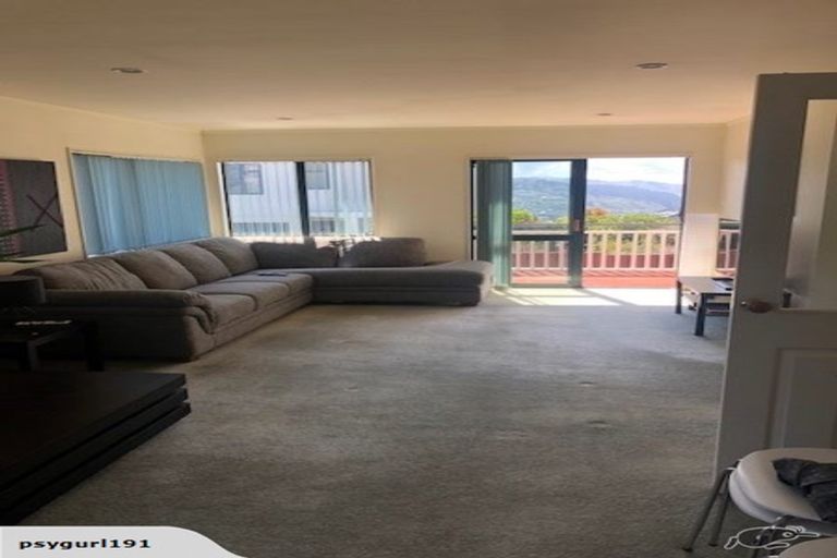Photo of property in 26 Ashton Fitchett Drive, Brooklyn, Wellington, 6021
