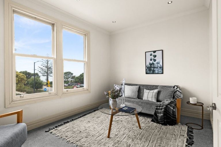 Photo of property in 201 Marine Parade, Napier South, Napier, 4110