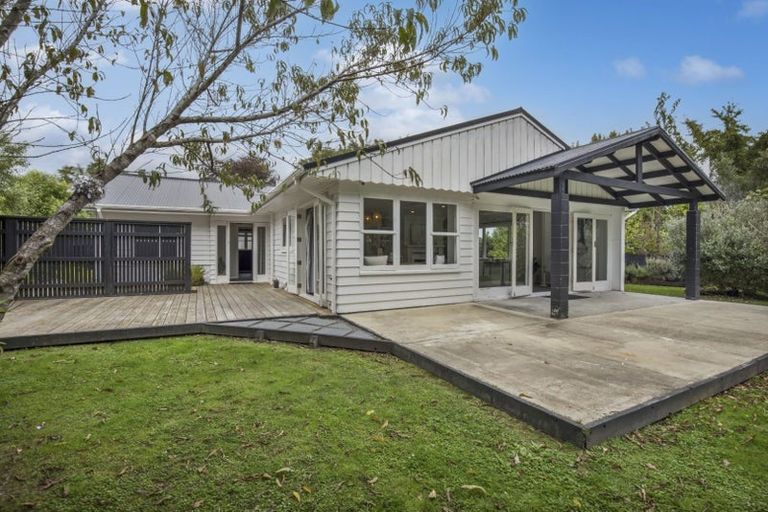 Photo of property in 73 Kohekohe Road, Waikanae, 5036