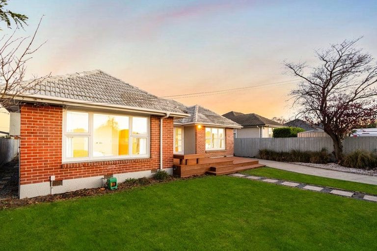 Photo of property in 102 Briggs Road, Shirley, Christchurch, 8052