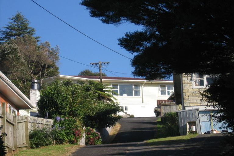 Photo of property in 2/22 Hogans Road, Glenfield, Auckland, 0629
