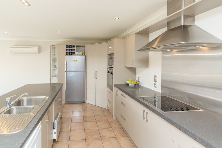 Photo of property in 53 Rolleston Drive, Rolleston, 7614