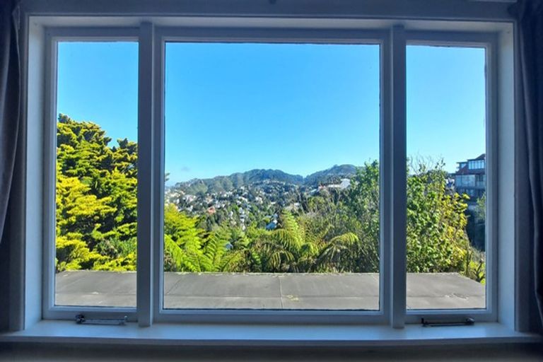 Photo of property in 3/14 Mataroa Avenue, Northland, Wellington, 6012