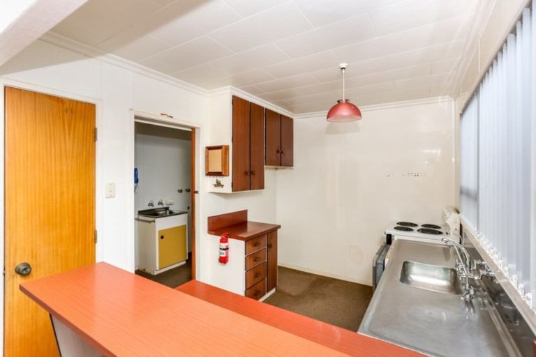 Photo of property in 3/10 Birdwood Avenue, Moturoa, New Plymouth, 4310