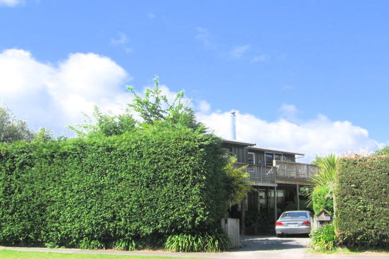 Photo of property in 66 Mere Road, Taupo, 3330