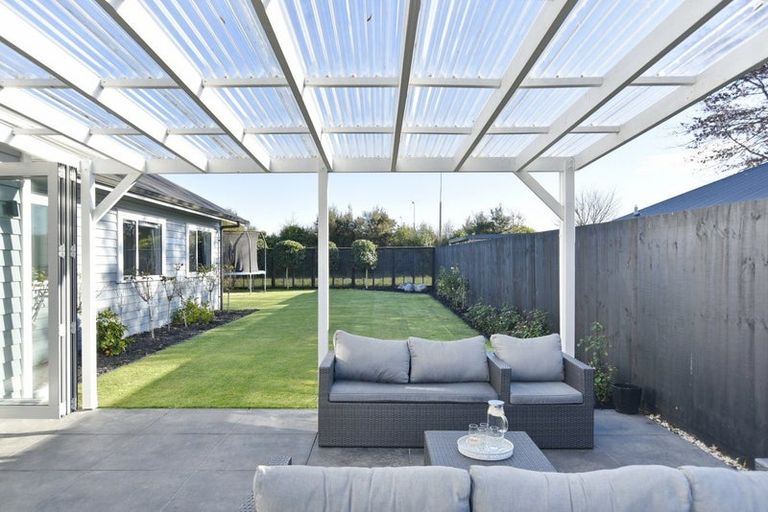 Photo of property in 8 Highfield Lane, Rangiora, 7400