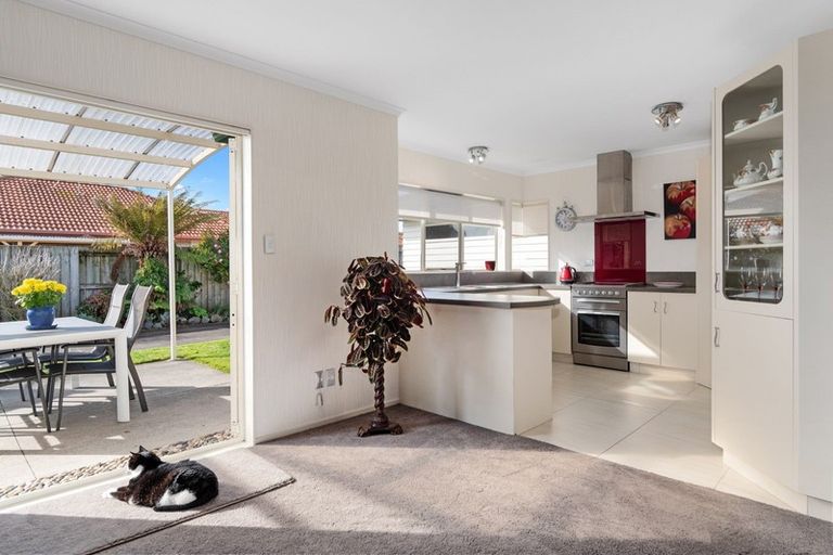 Photo of property in 112 Pacific View Road, Papamoa Beach, Papamoa, 3118