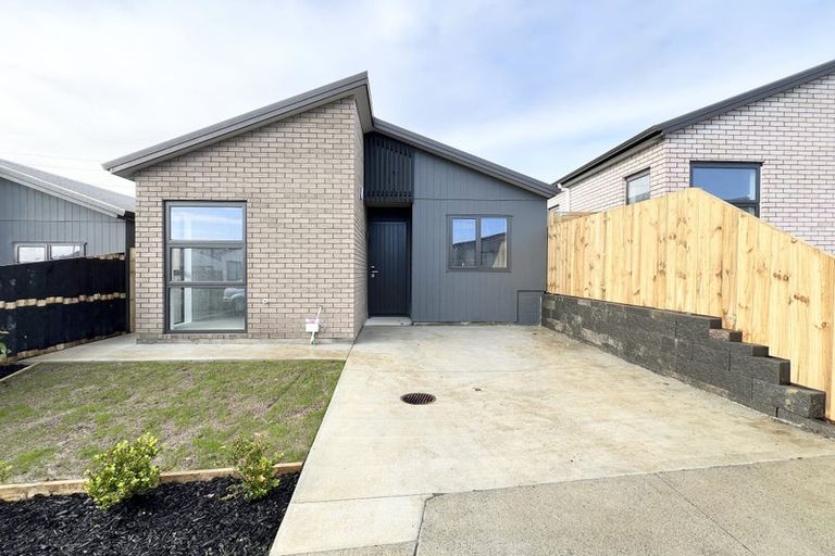 Photo of property in 44 Horokaka Street, Massey, Auckland, 0614
