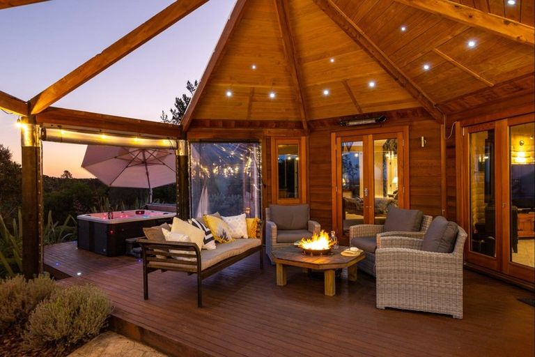 Photo of property in 445 Krippner Road, Puhoi, Silverdale, 0994
