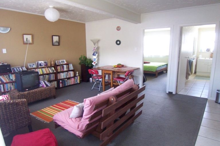 Photo of property in 327 Adelaide Road, Newtown, Wellington, 6021