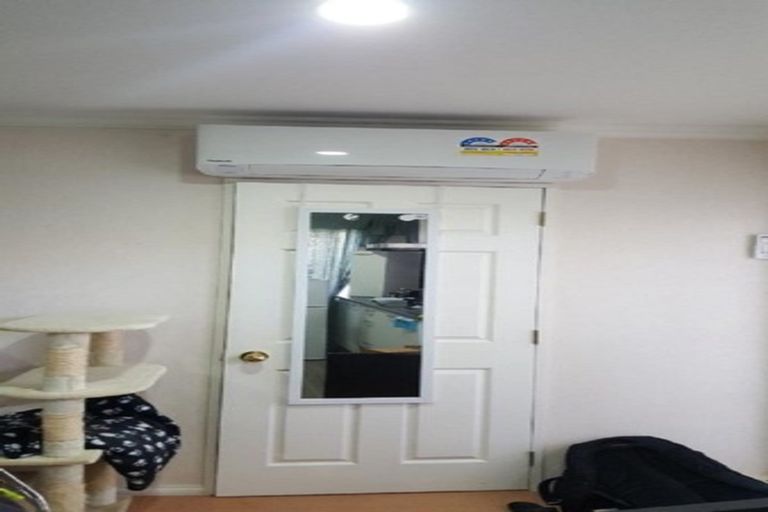 Photo of property in 32 Middlefield Drive, East Tamaki Heights, Auckland, 2016