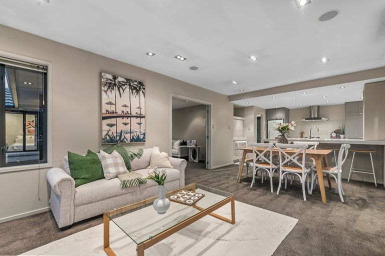 Photo of property in 120 Glandovey Road, Strowan, Christchurch, 8052