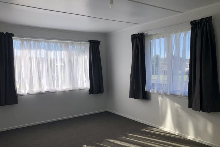 Photo of property in 7 Puketapu Grove, Waiwhetu, Lower Hutt, 5010