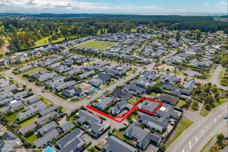 Photo of property in 17 Waterstock Way, Parklands, Christchurch, 8083