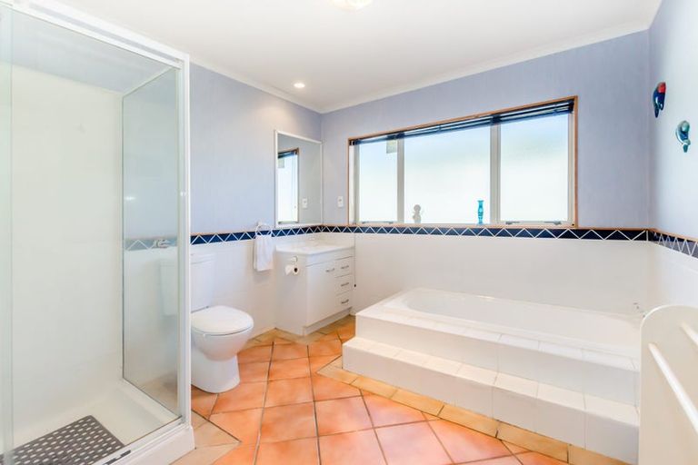 Photo of property in 23 Kotuku Drive, Paraparaumu Beach, Paraparaumu, 5032