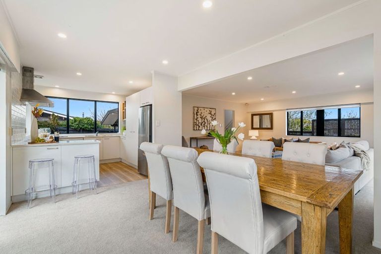 Photo of property in 5 Merlot Heights, Huapai, Kumeu, 0810