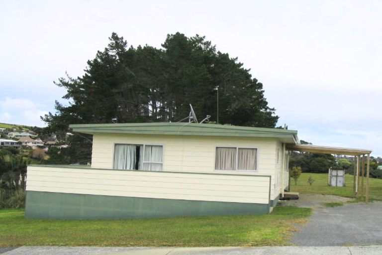 Photo of property in 5 Paradise Road, Coopers Beach, 0420