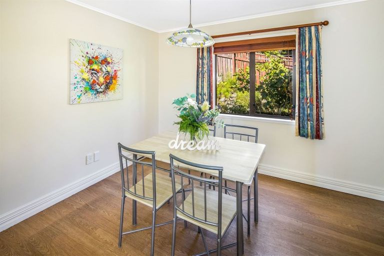 Photo of property in 84 Churton Drive, Churton Park, Wellington, 6037