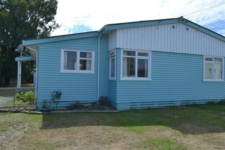 Photo of property in 19 Forth Street, Levin, 5510