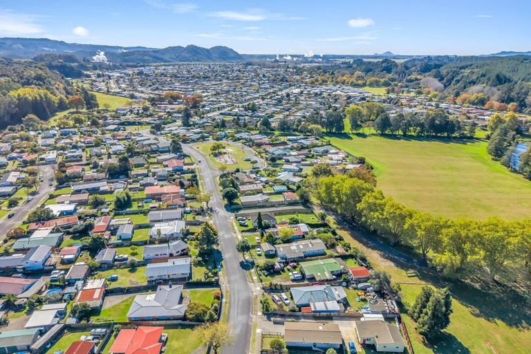 Photo of property in 29 Cobham Drive, Kawerau, 3127
