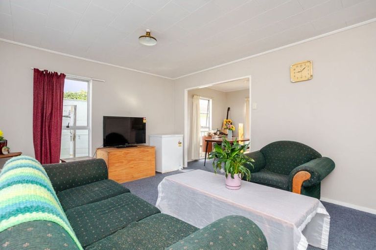 Photo of property in 323 High Street, Dannevirke, 4930