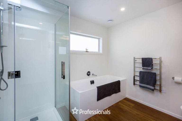 Photo of property in 49a Kiln Street, Silverstream, Upper Hutt, 5019